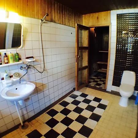 Kuivastujaani Tatil parkı