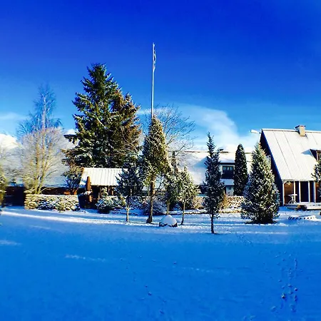 Kuivastujaani Tatil parkı