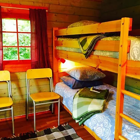 Kuivastujaani Tatil parkı